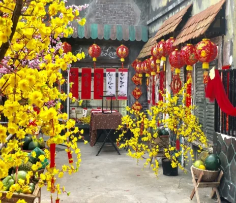 Trang Trí Tết Quận 1 – Đón Năm Mới Với Không Gian Sắc Xuân Rực Rỡ