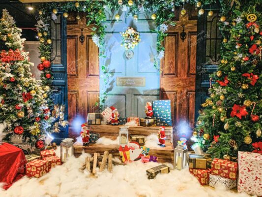 Trang Trí Giáng Sinh Noel Nhà Bè: Tạo Nên Không Gian Ấm Cúng Và Rực Rỡ