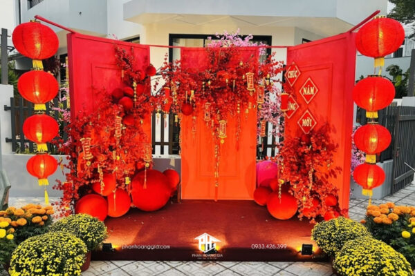 Trang Trí Tết Cổ Truyền Quận Bình Thạnh: Tạo Không Gian Tết Đầm Ấm Cho Mọi Nhà