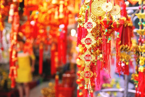 Những Mẫu Đồ Trang Trí Tết Đẹp Mắt, Tạo Không Gian Ấm Cúng Cho Mùa Xuân